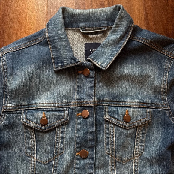 GAP Denim Jacket XS | Classic Blue Button-Up Jean Jacket Fitted Stretch Trucker - Picture 4 of 8